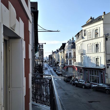 Ferienwohnung Le Capitaine Jack Trouville-sur-Mer Exterior foto